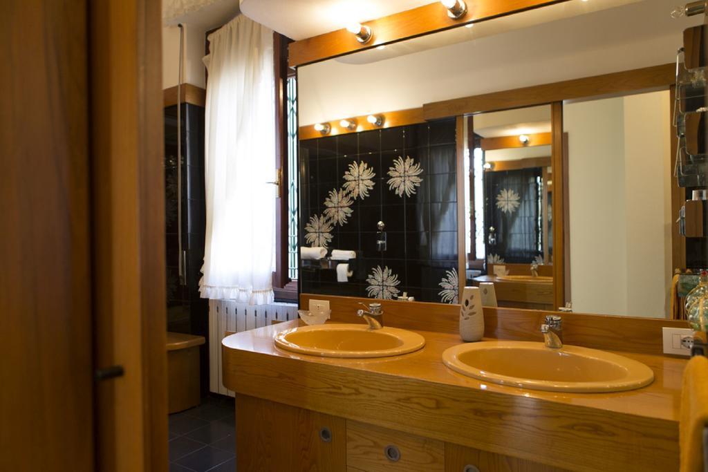 Fiera Monterosa 11 Apartment Mailand Zimmer foto